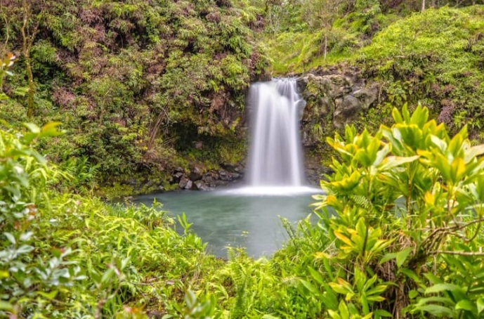 Haiku waterfall